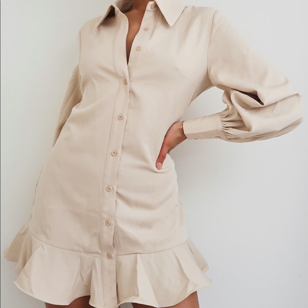 Stone frill hem shirt dress.
